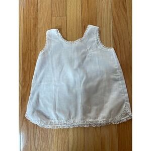 BABY cotton slip/tunic/dress white EMBROIDERED flower/bow size 24 M, lace trim